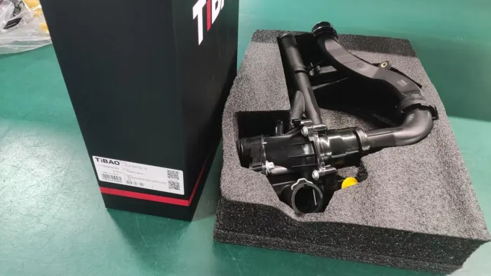 2742000215 Engine Parts Thermostat for MERCEDES-BENZ E-CLASS (W213), C-CLASS (W205)