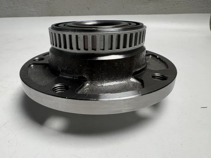 31221468926 Transmission Parts Wheel Hub for BMW 8 (E31), 5 (E34), 7 (E32)