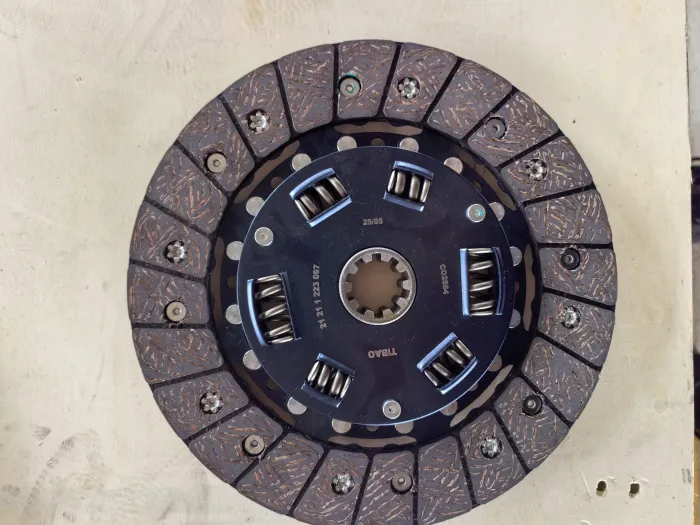 21211223097 Transmission Parts Clutch Disc for BMW Z1 Roadster, 3 (E21), 5 (E12), 1502-2002 (E10), 1500-2000 (115, 116, 118, 121), 2000 Coupe (120)