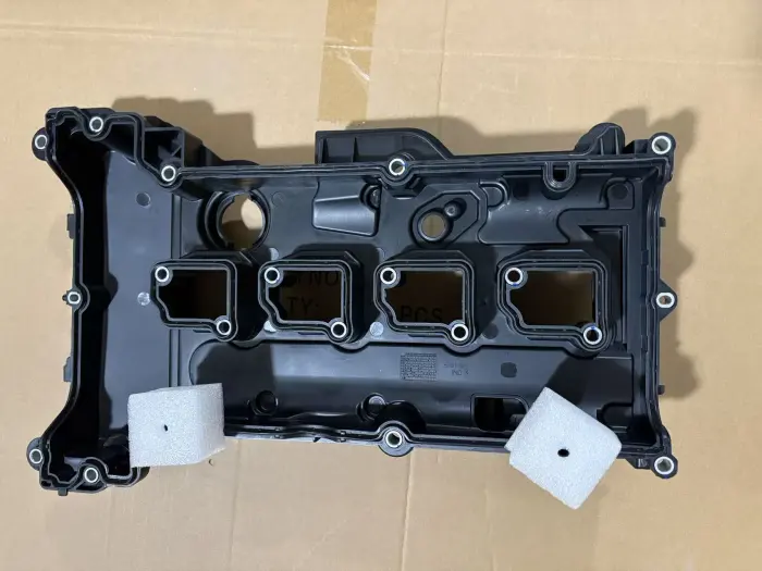 2710101730 Engine Parts Engine Valve Cover for MERCEDES-BENZ C-CLASS (W204), SLK (R172), E-CLASS Coupe (C207)