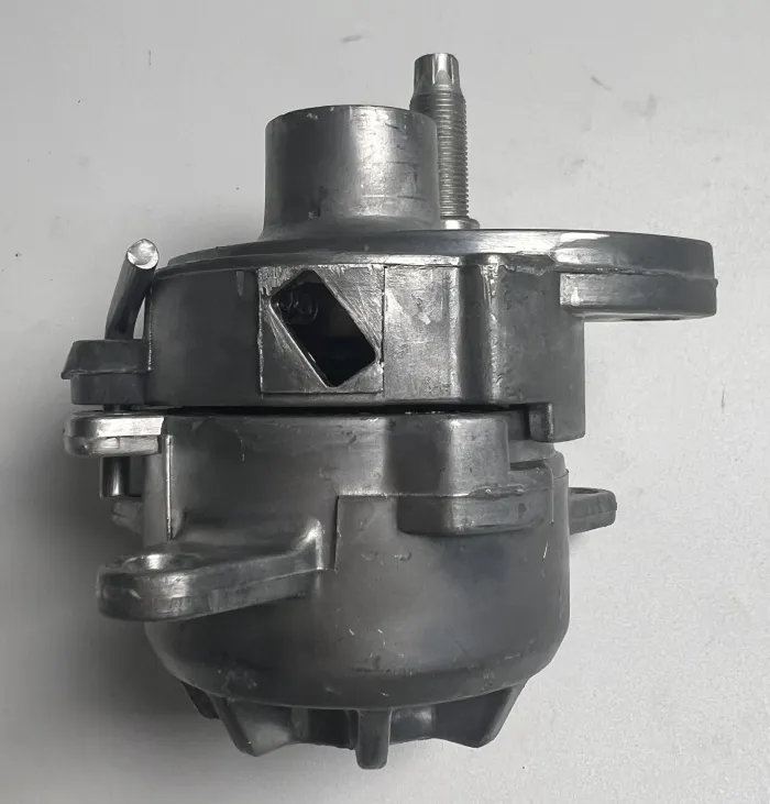 1112000770 Engine Parts Belt Tensioner for MERCEDES-BENZ SPRINTER, VW LT