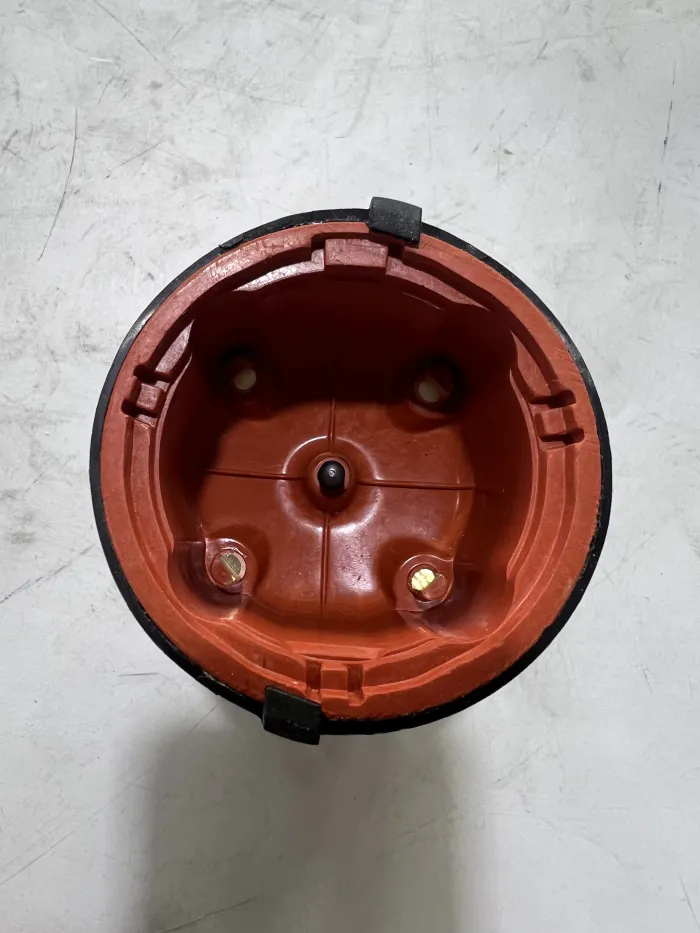 027905207A Engine Parts Distributor Cap for VW LUPO, SEAT CORDOBA (6K1, 6K2), CORDOBA Sedan (6K1, 6K2), SKODA OCTAVIA I Combi (1U5)
