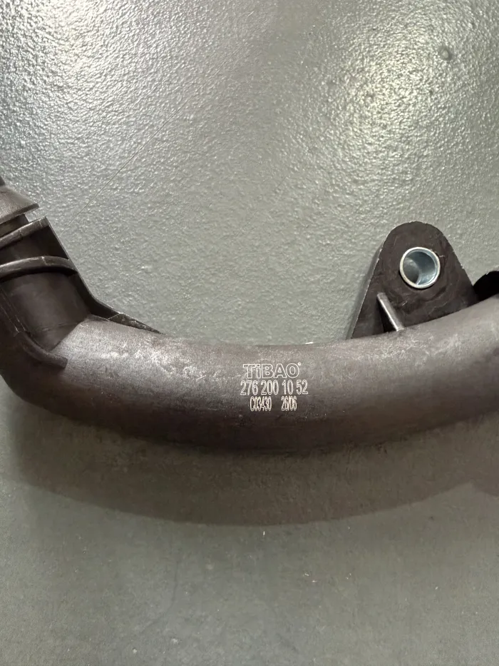 2762001052 Engine Parts Pipe Connector for 