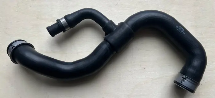 2045010482 Engine Parts Cooling Water Pipe for MERCEDES-BENZ E-CLASS (W212), C-CLASS (W204)