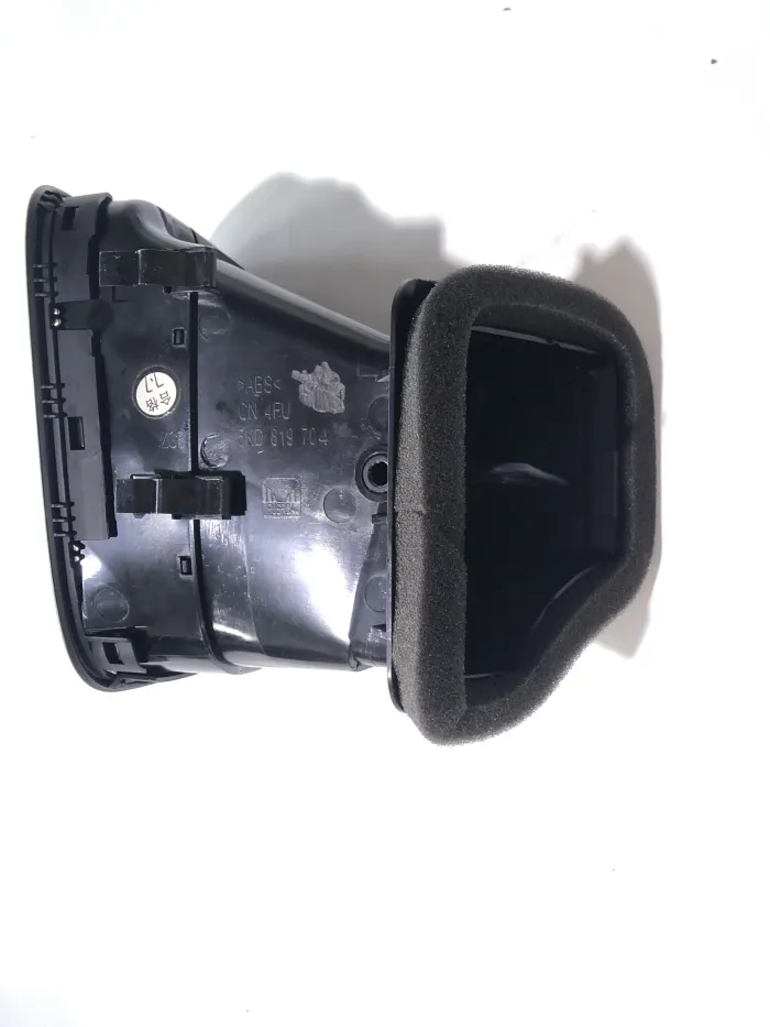 5KD819704 Fresh Air Vents for 