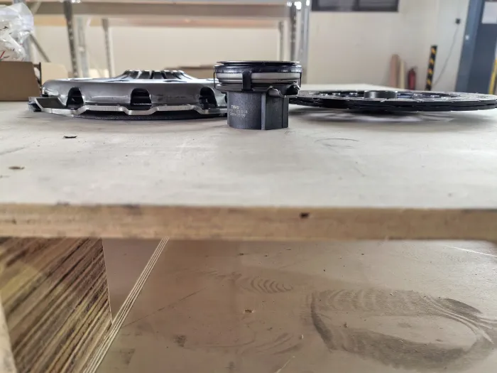 21217523618 Transmission Parts BMW Clutch Kit for BMW 3 (E46), Z3 Roadster (E36)