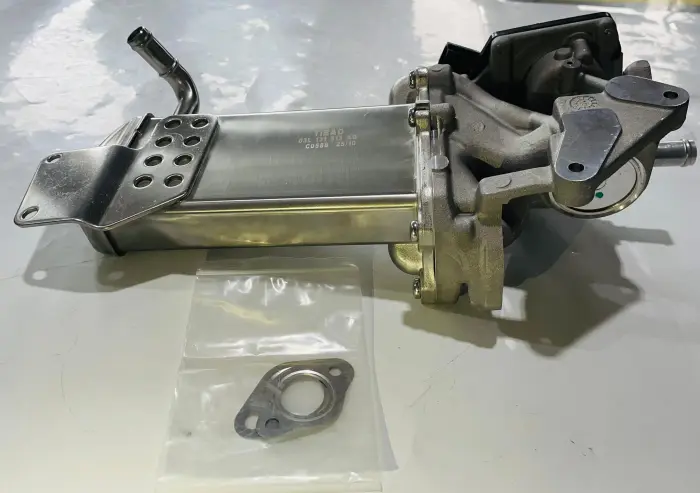 03L131512AQ EGR Valve for VW AMAROK (2HA, 2HB, S1B, S6B, S7A, S7B)