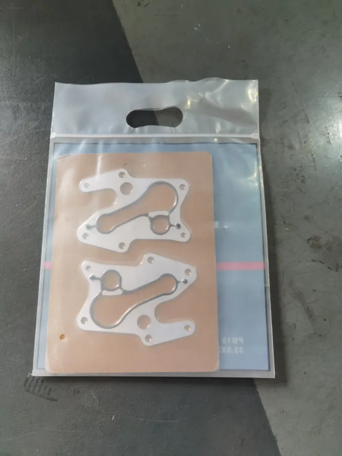 2741840080 Engine Parts Oil Cooler Gasket for MERCEDES-BENZ E-CLASS T-Model (S212), C-CLASS (W204), GLC (X253), SLC (R172), METRIS Tourer (W447), SLK (R172), CLS (C218), V-CLASS (W447), GLK-CLASS (X204)