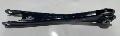 33306878037 Aufhängungsteile Querlenker/Wishbone für BMW X7 (G07), X5 (G05, F95), X6 (G06, F96)