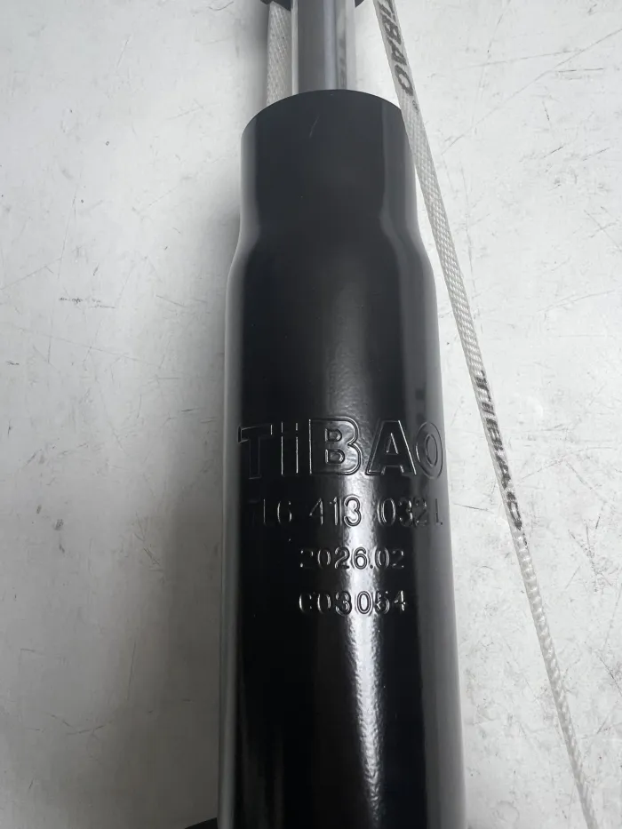 7L6413032N Suspension Parts Front Shock Absorber for PORSCHE Cayenne, VW TOUAREG