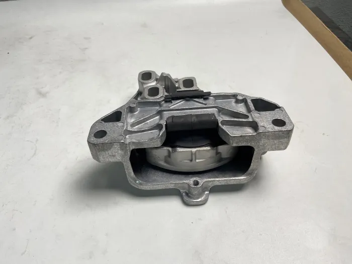 2472403100 Transmission Parts Transmission Mount for MERCEDES-BENZ GLA (H247), GLB (X247), A-CLASS (W177), CLA (C118), B-CLASS Sports Tourer (W247)