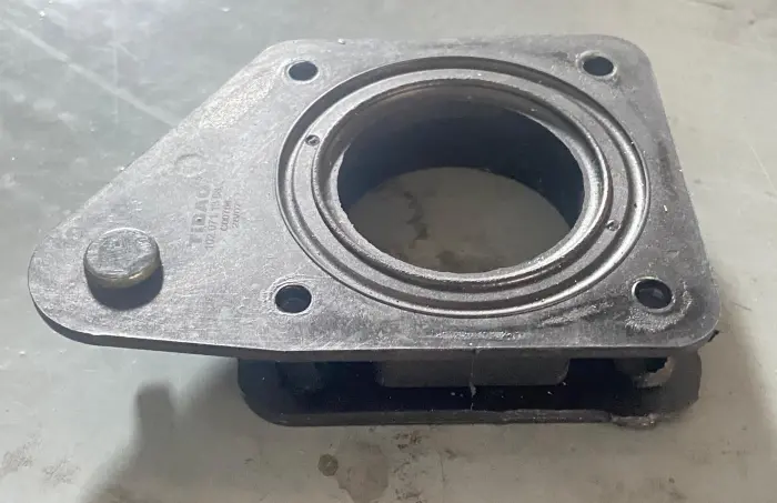 1020711368 Engine Parts Carburetor Flange for MINI MINI (R50, R53), MINI Convertible (R52)