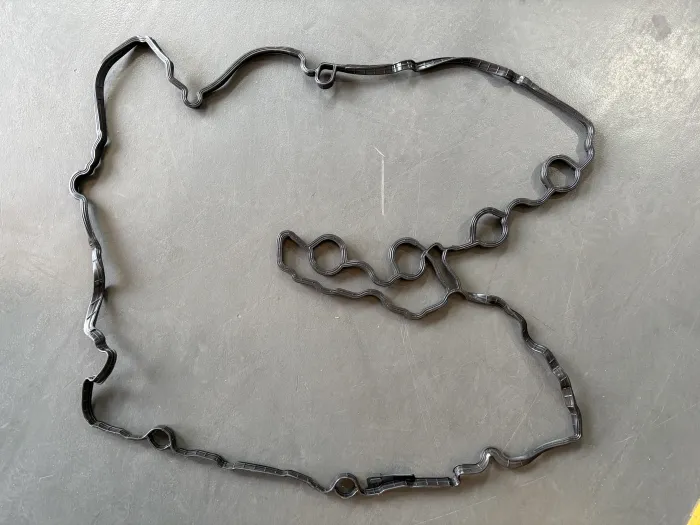 11128618519 Engine Parts Valve Cover Gasket for BMW X3, MINI COUNTRYMAN (F60), MINI COUNTRYMAN (F60)