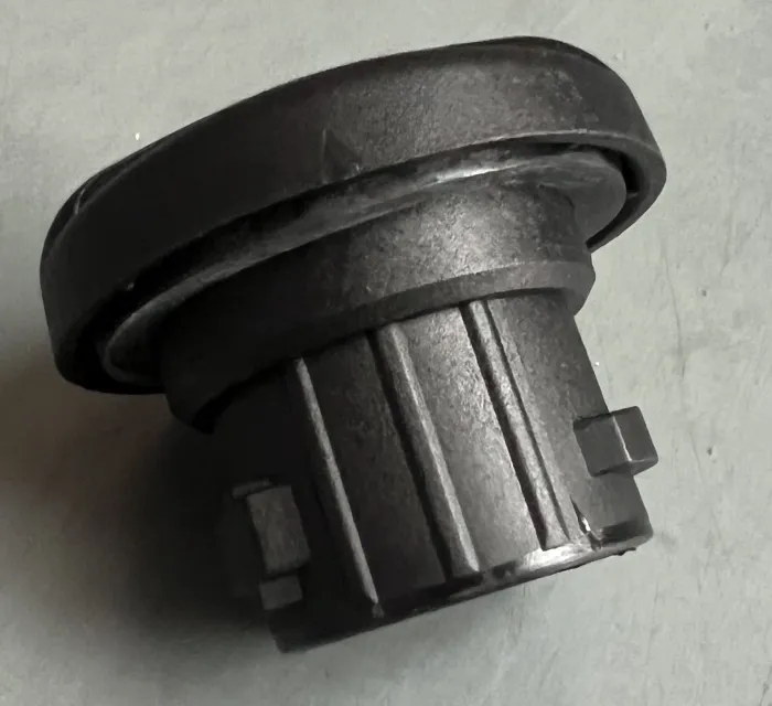 11127615369 Engine Parts Oil Filler Cap for BMW 1 Series, CITROËN C5 X (ND_, NC_), DS DS 4 II (F_, FB_, F3_), MINI MINI Convertible (R57), OPEL ASTRA L (O5), PEUGEOT 308 III (FB_, FH_, FP_, F3_), VAUXHALL ASTRA Mk VIII (L)