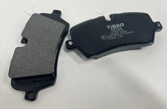 LR036574 Brake Pads for LAND ROVER DEFENDER Station Wagon (L663), DISCOVERY V VAN (L462), DISCOVERY V (L462), DEFENDER Van (L663), RANGE ROVER IV (L405), RANGE ROVER SPORT II (L494)