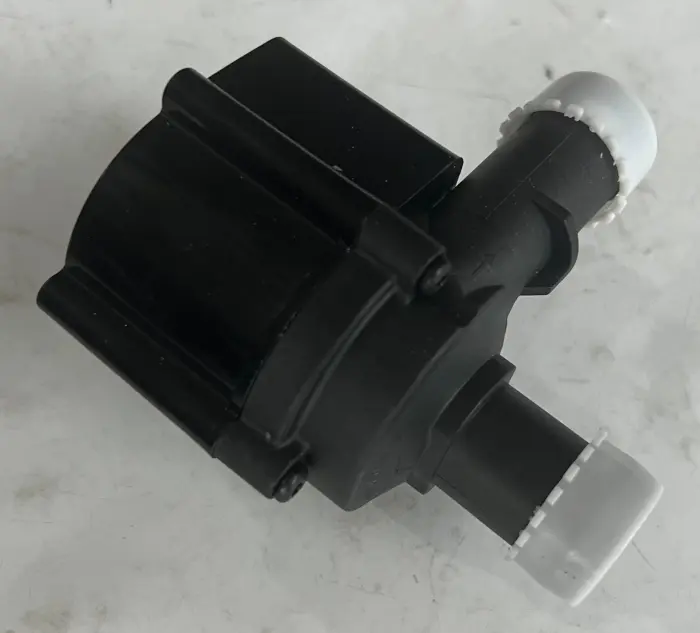5Q0965561B Engine Parts Auxiliary Water Pump for AUDI Q5, VW TIGUAN, BENTLEY BENTAYGA (4V1), CUPRA FORMENTOR (KM7), MAN TGE Platform/Chassis (UZ_), SEAT ALHAMBRA VAN (711), SKODA YETI (5L)