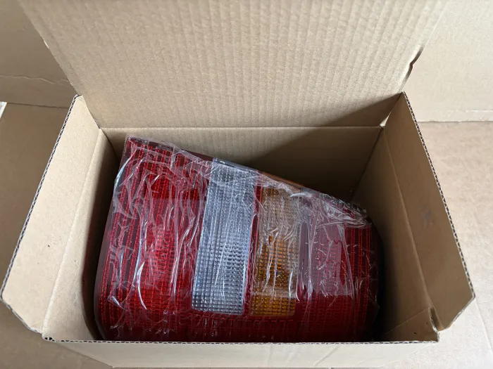 1H9945112 Taillight for VW GOLF Van III Variant (1H5)