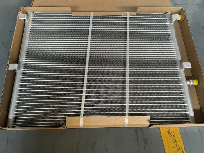 17118484638 Engine Parts Radiator for BMW 7 (G11, G12), 5 (G30, F90), 6 Gran Turismo (G32)