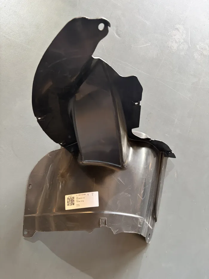 3C8805911B Fender Lining for VW CC B6 (357)