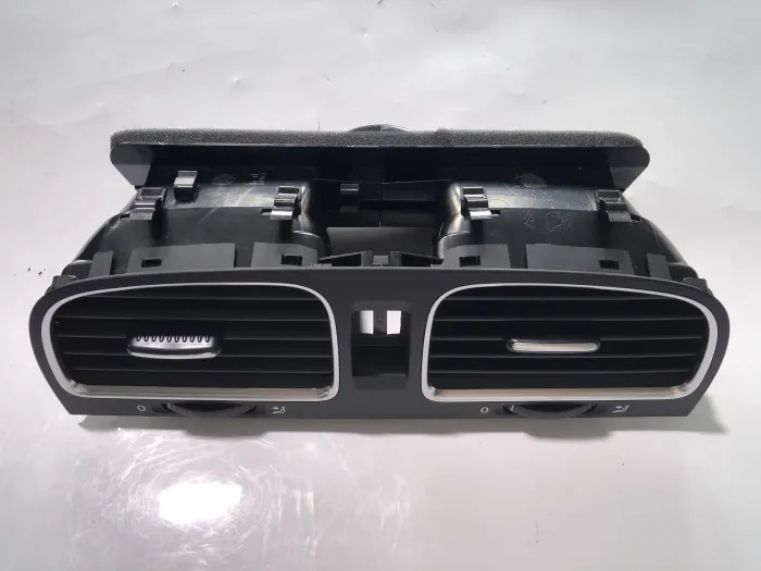 5KD819728 Fresh Air Vents for 