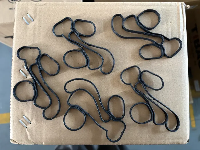 2711840080 Engine Parts Gasket，oil Cooler for MERCEDES-BENZ E-CLASS (W211), SPRINTER 3,5-t Bus (B906), CLC-CLASS (CL203), C-CLASS (W203), SLK (R171), CLK (C209)