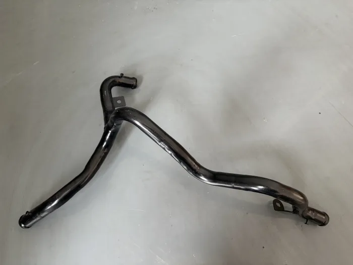 7L6121065AG Engine Parts Cooling Water Pipe for 