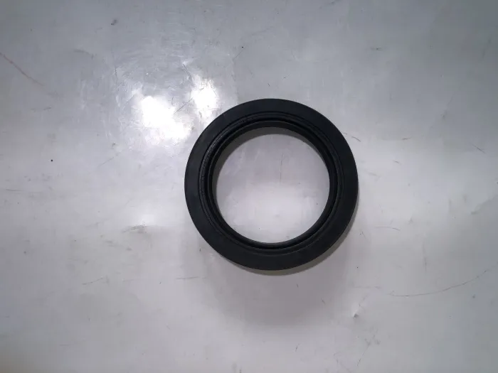 0249975747 Transmission Parts Wheel Bearing Seal for MERCEDES-BENZ CLS (C219), S-CLASS (W221), E-CLASS (W211), SL (R230)