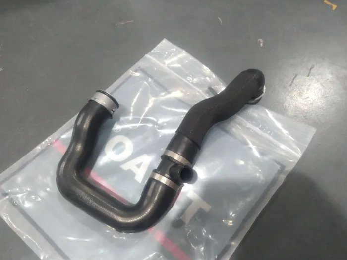 2125012682 Engine Parts Cooling Water Pipe for 