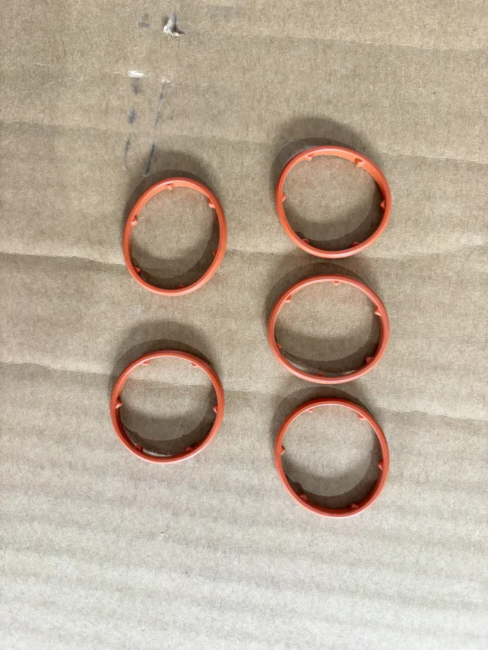 06M117070G Engine Parts Gasket，oil Cooler for AUDI A5, PORSCHE PANAMERA, VW TOUAREG, BENTLEY BENTAYGA (4V1)