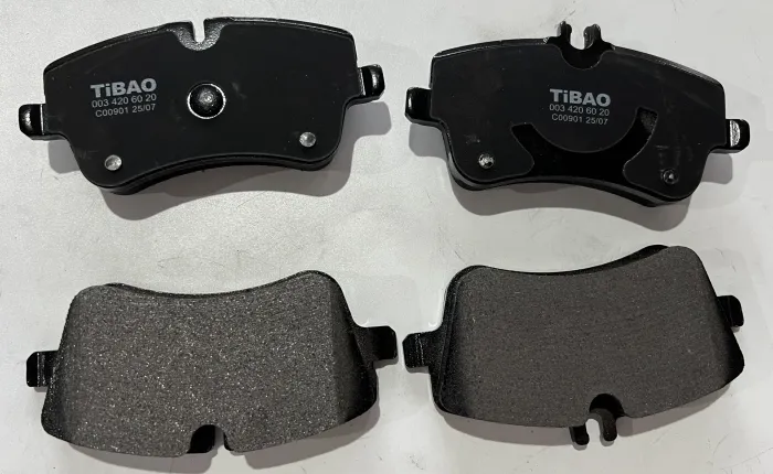 0034206020 Brake Pads for MERCEDES-BENZ CLC-CLASS (CL203), SLK (R171), CLK (C209), C-CLASS (W203)