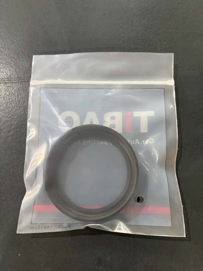 11117511395 Engine Parts Crankshaft Oil Seal for BMW 5 Touring (E61), 7 (E65, E66, E67), X3 (E83), X5 (E70), 3 Compact (E46), X1 (E84), Z4 Roadster (E85), 1 (E87), X6 (E71, E72), 6 Convertible (E64)