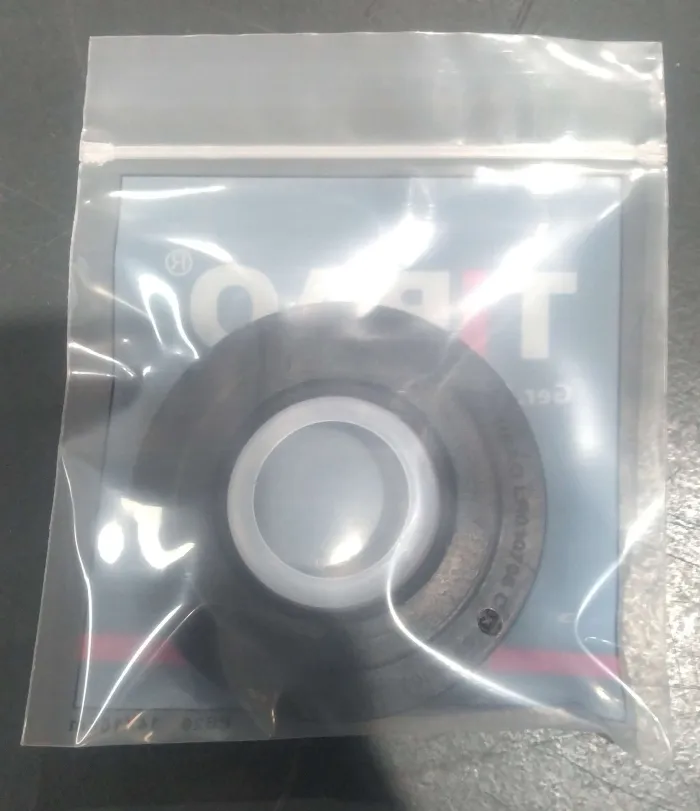 LR010706 Engine Parts Crankshaft Oil Seal for JAGUAR XK II Coupe (X150), LAND ROVER DISCOVERY IV (L319), LR4 IV (L319), LR4 IV SUV (L3