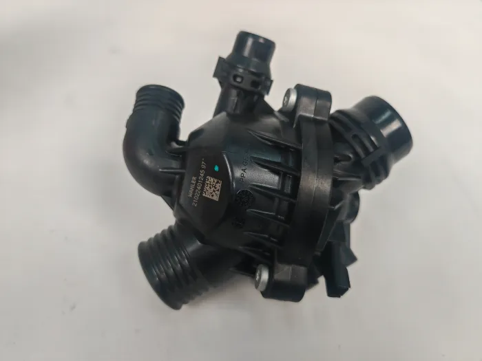  Thermostat for BMW X5 (E70), X6 (E71, E72)