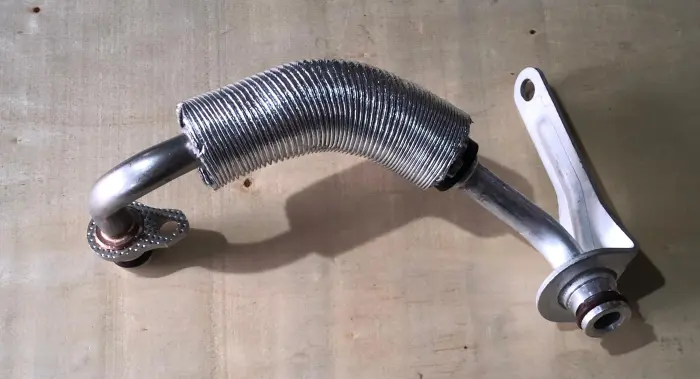11537588935 Engine Parts Cooling Water Pipe for BMW X5 (F15, F85), 2 Coupe (F22, F87), 4 Coupe (F32, F82), X4 (F26), X3 (F25), 3 (F30, F80), 5 Touring (F11), Z4 Roadster (E89), X1 (E84), 1 (F21)