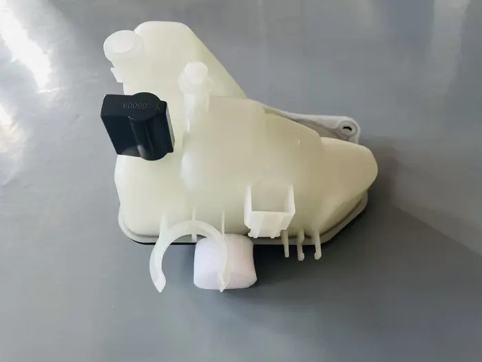 2035000049 Engine Parts Expansion Tank for MERCEDES-BENZ CLC-CLASS (CL203), CLK (C209), C-CLASS (W203)