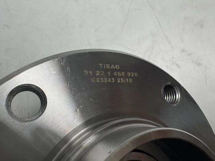 31221468926 Transmission Parts Wheel Hub for BMW 8 (E31), 5 (E34), 7 (E32)