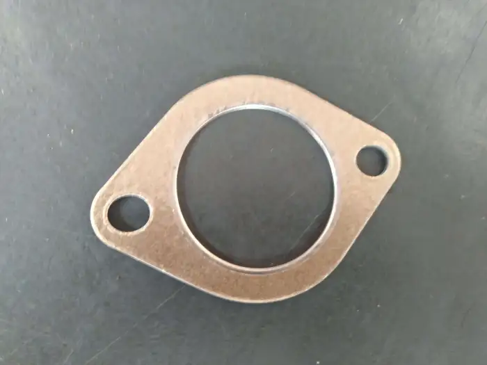 18107502346 Engine Parts Exhaust Manifold Gasket for BMW Z4 Roadster (E85), 3 Coupe (E46), 5 (E39), X3 (E83), Z3 Roadster (E36)