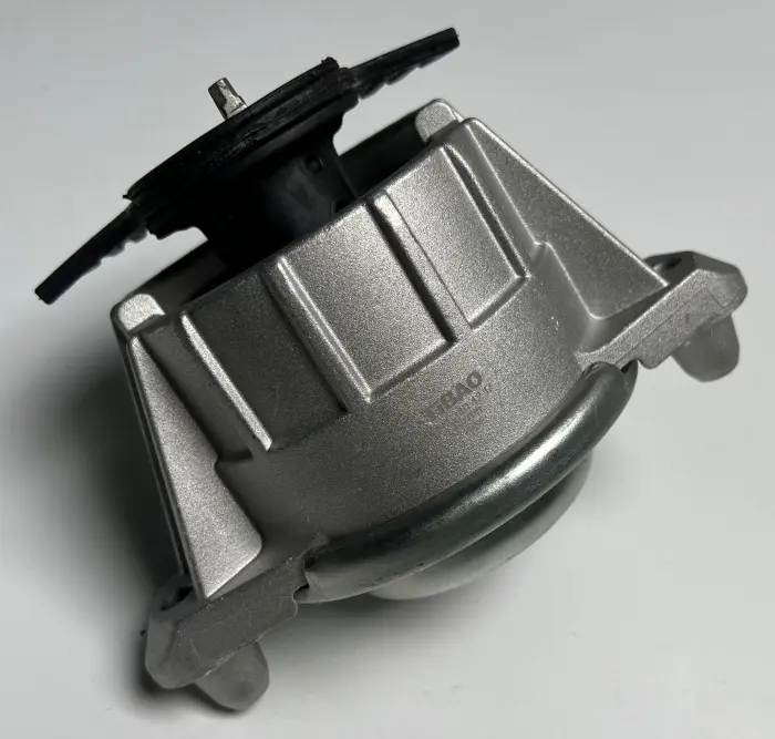 2042404217 Engine Parts Engine Mount for MERCEDES-BENZ C-CLASS (W204), E-CLASS (W212)