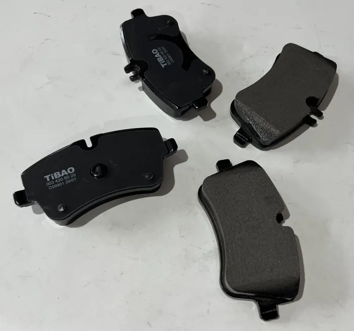 0034206020 Brake Pads for MERCEDES-BENZ CLC-CLASS (CL203), SLK (R171), CLK (C209), C-CLASS (W203)