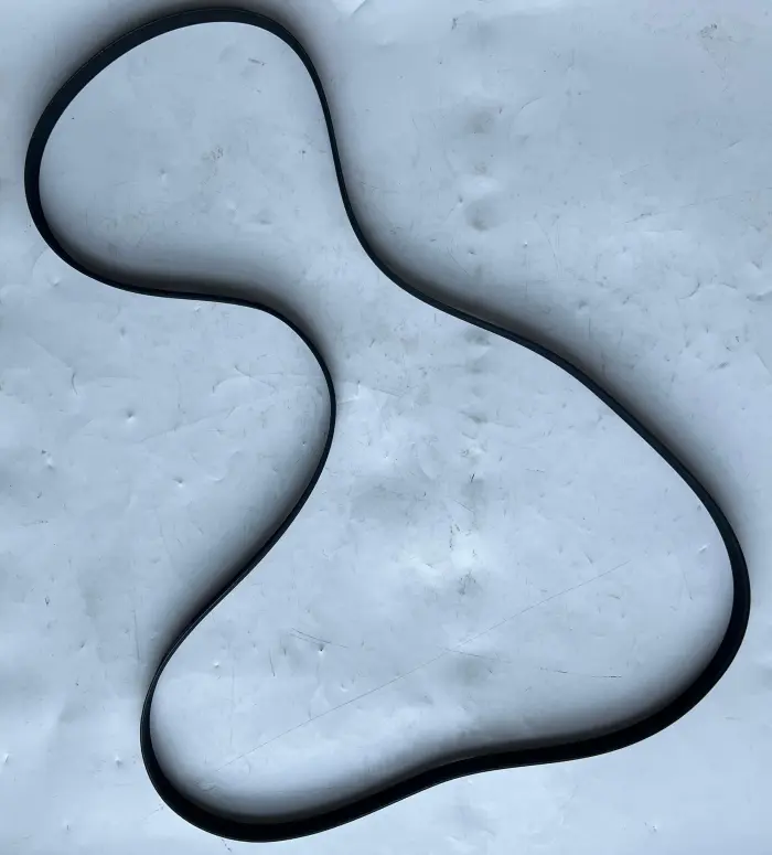 074260843 Engine Parts V-Ribbed Belt for VW EUROVAN, LEXUS GX (_J12_)