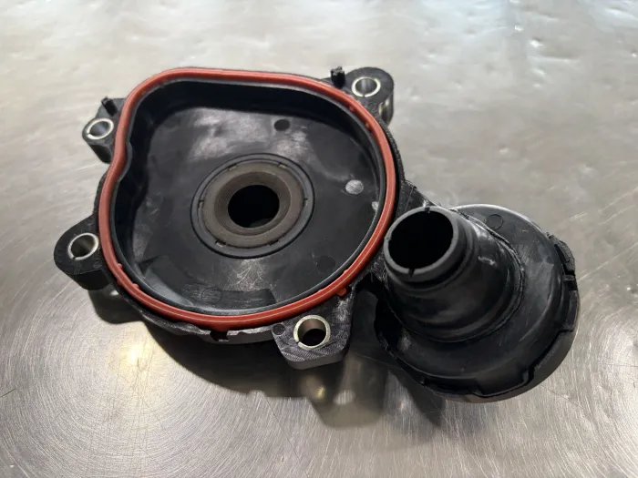2760100331 Engine Parts Valve,crankcase Breather for MERCEDES-BENZ C-CLASS (W204), S-CLASS (W221), E-CLASS Convertible (A207), CLS (C218), M-CLASS (W166), SL (R231), R-CLASS (W251, V251), SLK (R172), GLK-CLASS (X204)