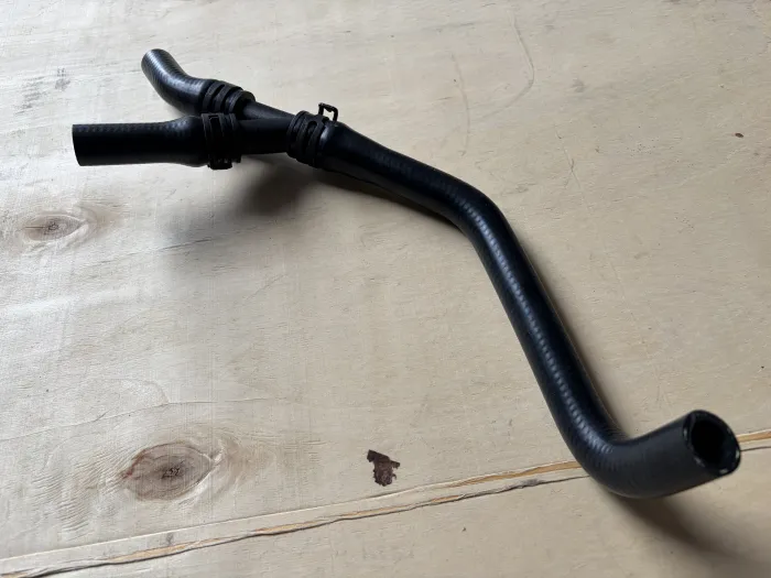 1635013582 Engine Parts Cooling Water Pipe for MERCEDES-BENZ M-CLASS (W163)