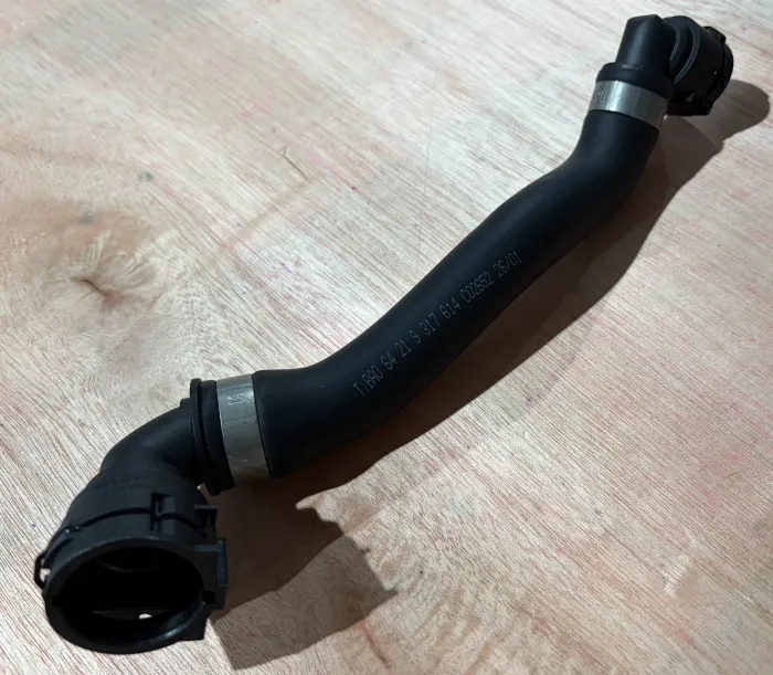 64219317614 Engine Parts Cooling Water Pipe for 