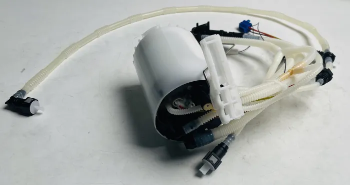 97062013200 Engine Parts Fuel Pump for PORSCHE PANAMERA (970)