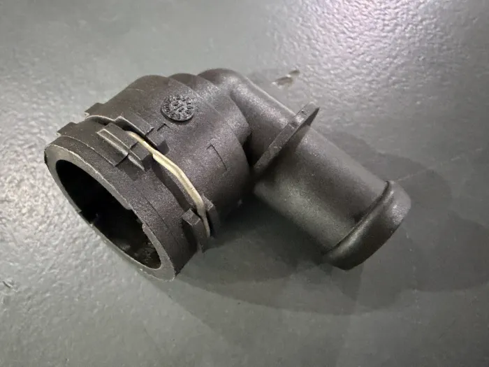 5Q0122291AJ Engine Parts  Coolant Flange for AUDI A3, VW GOLF, SEAT ATECA (KH7, KHP), SKODA OCTAVIA III Combi (5E5, 5E6)