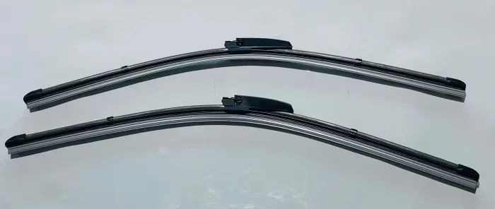 2038201545 Wiper Blade for AUDI A6, MERCEDES-BENZ C-CLASS, PORSCHE BOXSTER, VOLVO S60 I (384), S60 I Saloon (384)