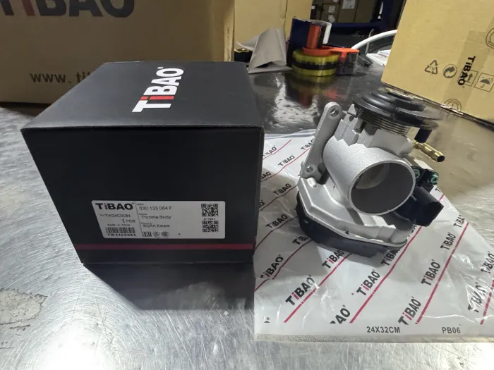 030133064F Engine Parts Throttle Body for VW BORA, SEAT TOLEDO II (1M2), TOLEDO II Sedan (1M2), TOLEDO Mk , SKODA OCTAVIA I Combi (1U5)