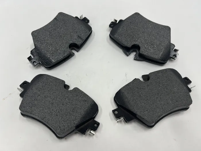 34106860019 BMW 5 G30 FRONT BRAKE PADS SET BMW 7 (E32), 7 Sedan  for
