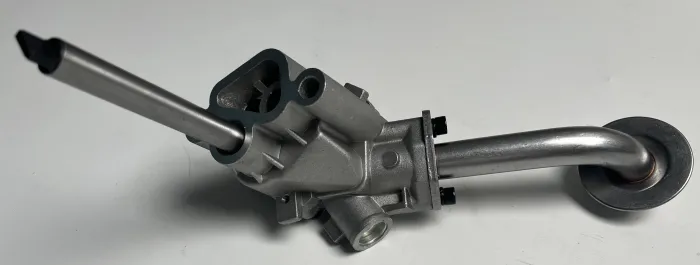 026115105 Engine Parts Oil Pump for AUDI 80, VW CORSAR