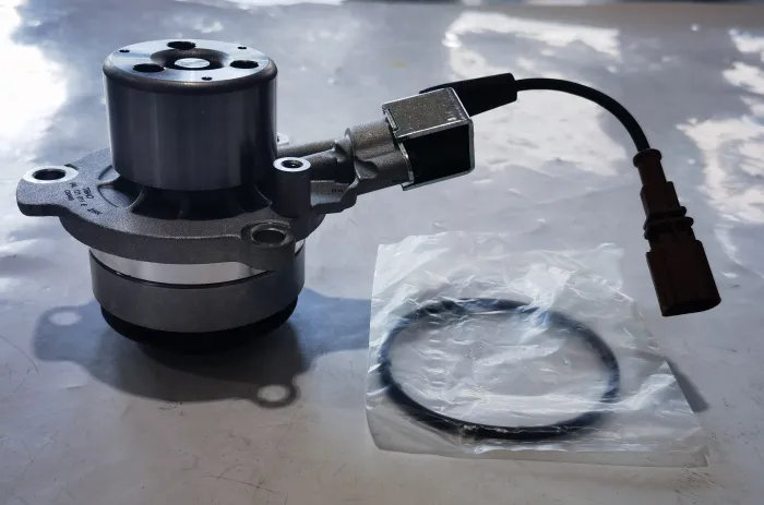 04L121011E Engine Parts Water Pump for AUDI Q2, VW TIGUAN, MAN TGE Van, SEAT LEON Hatchback Van (5F1), SKODA KAROQ (NU7, ND7)